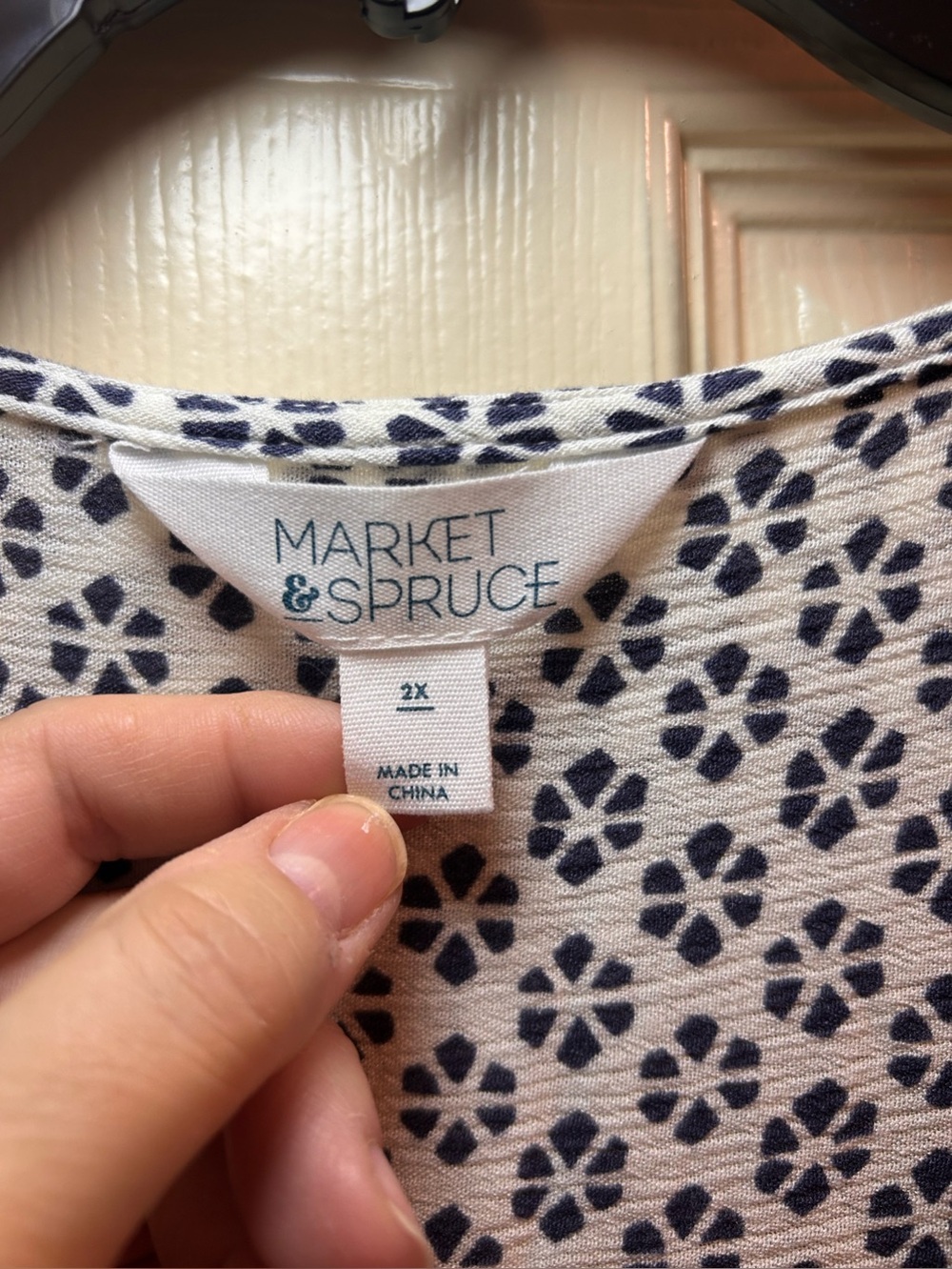 Market & Spruce White Short-Sleeve Button Front Shirt with Navy Print - Picture 6 of 6